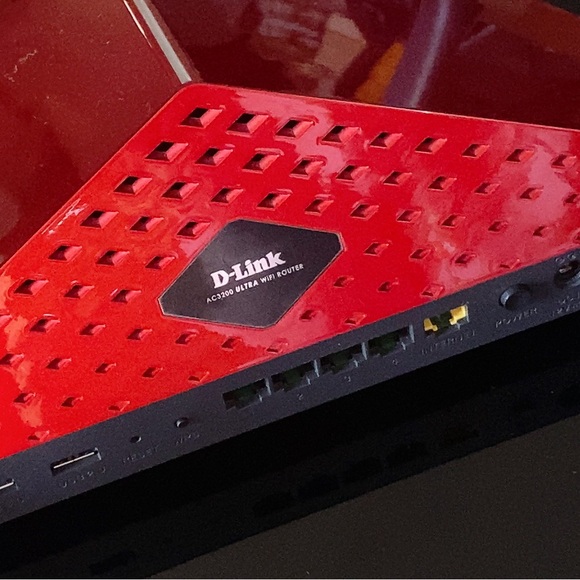 D-Link Wi-Fi Extender - Picture 2 of 4